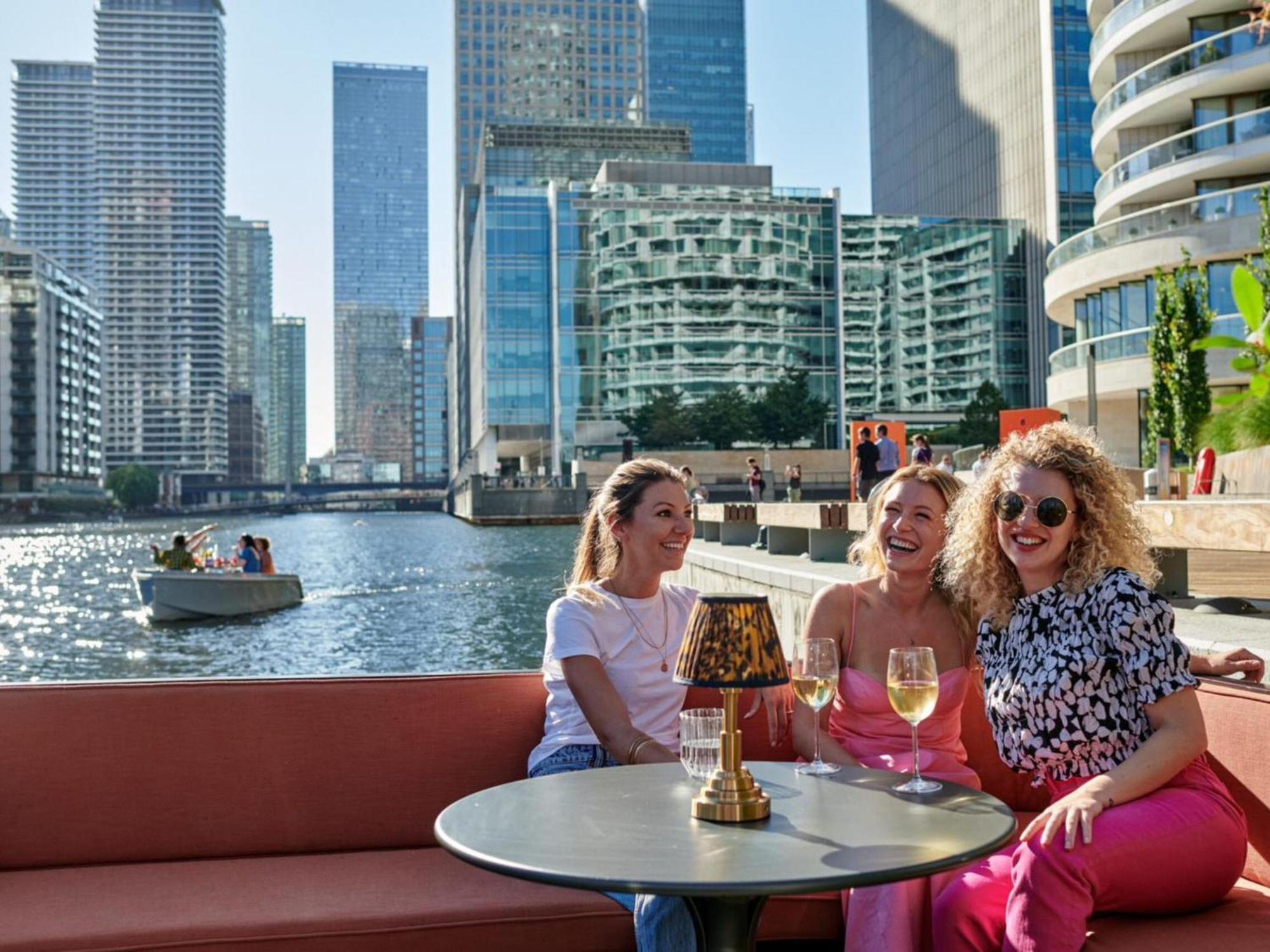 Stylish Canary Wharf Apt, Corporates And Tourists ロンドン エクステリア 写真